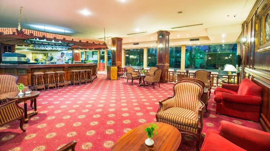 الفندق بيراميزا إيزيس الأقصر - الأقصر